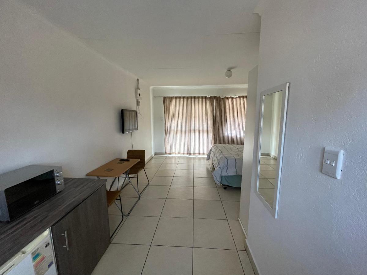 La Fiance Village Polokwane Eksteriør bilde